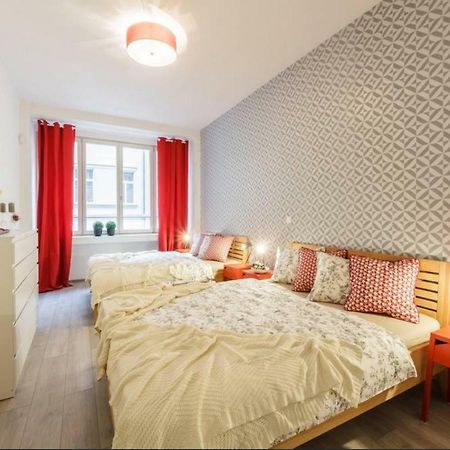 Central Prague Crown Apartments Exterior photo